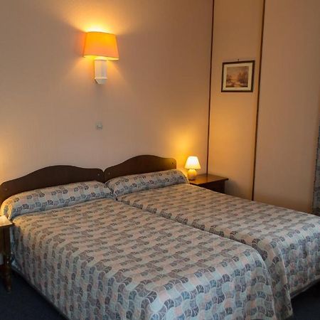 Hotel De Flandre Compiegne Room photo
