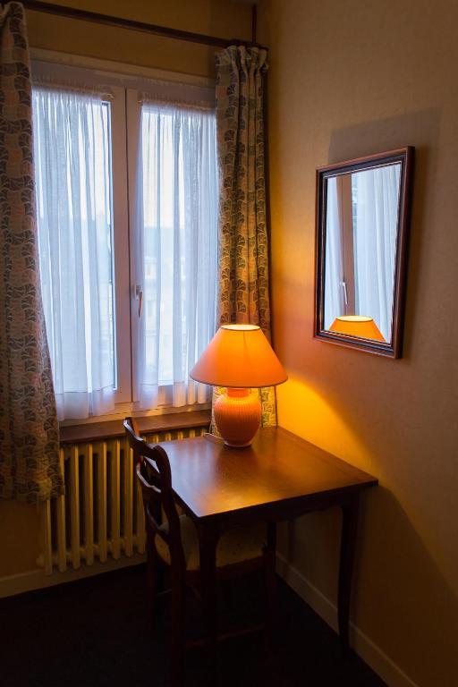 Hotel De Flandre Compiegne Room photo