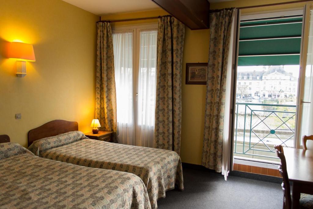 Hotel De Flandre Compiegne Room photo