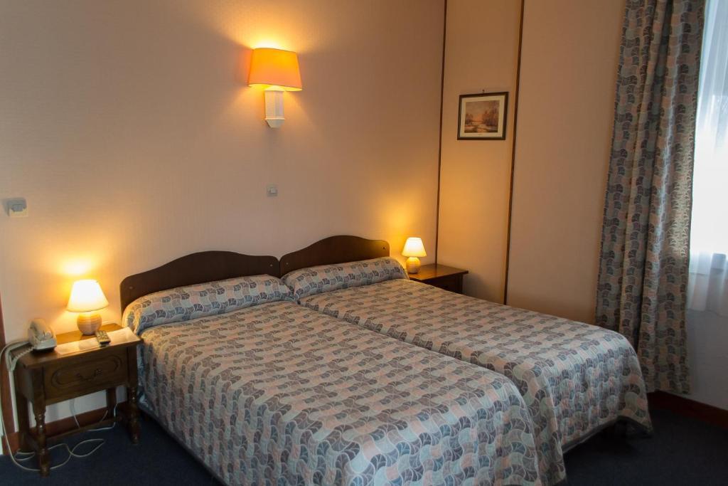 Hotel De Flandre Compiegne Room photo
