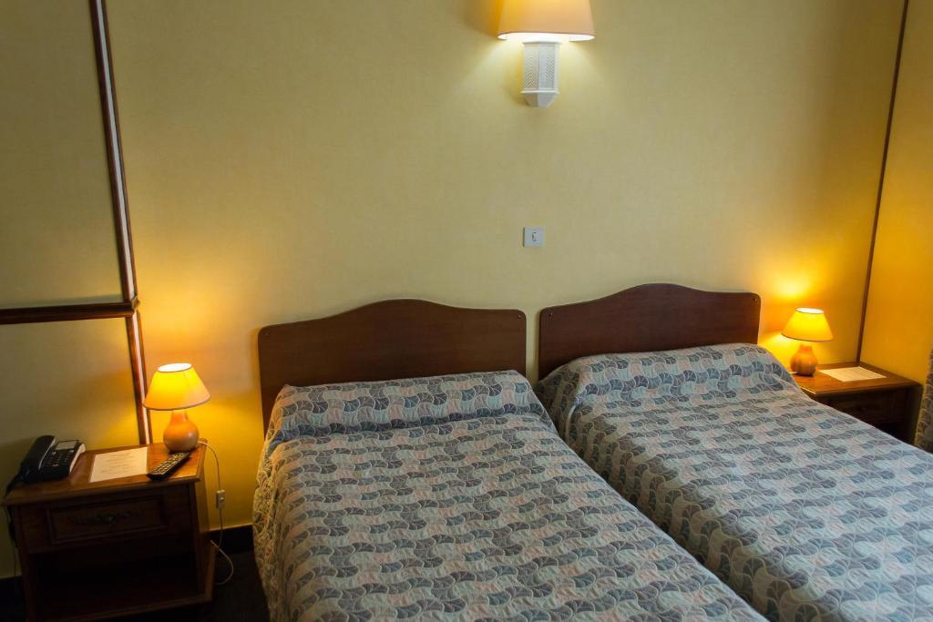 Hotel De Flandre Compiegne Room photo